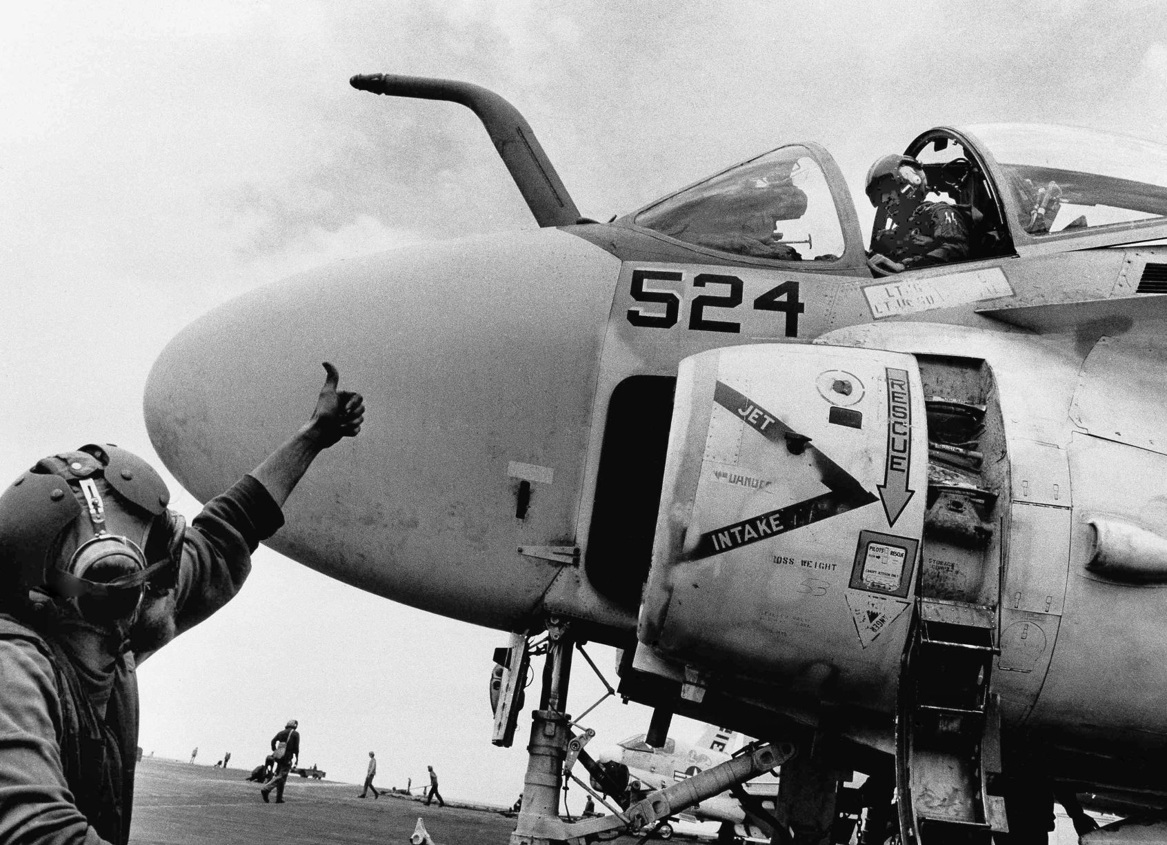 USS Kitty Hawk 1972